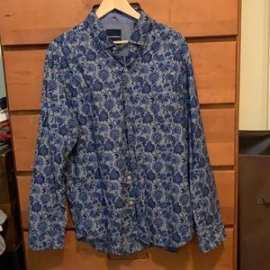 Tommy Bahama long sleeve blue floral button down shirt size large.